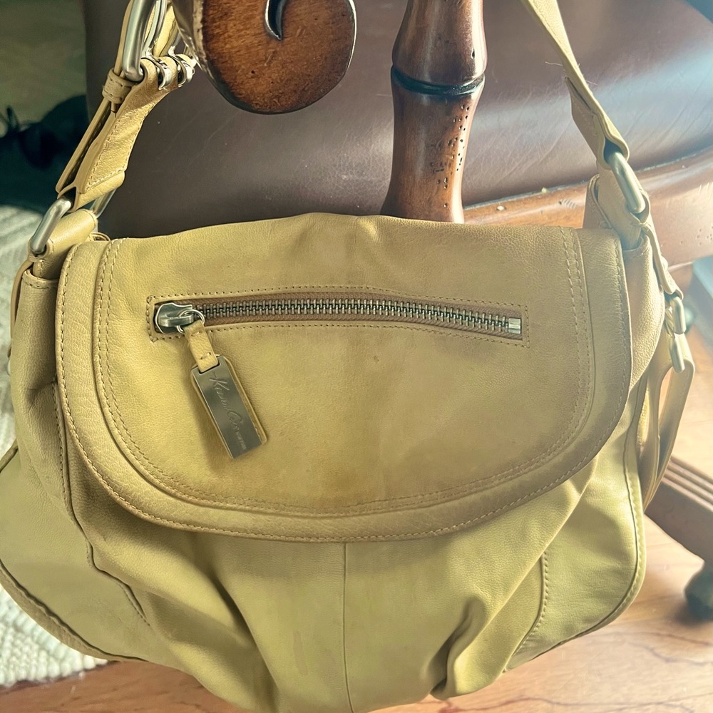 Kenneth Cole Reaction Leather Shoulder Bag Camel/Tan leather purse